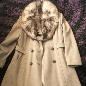 Trench dress coat with fur collar